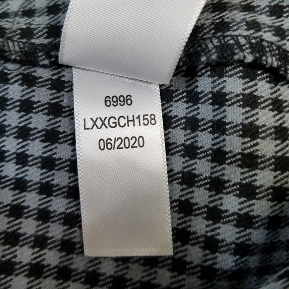 Aeropostale Plaid Notched-Hem Mini Skirt - Picture 10 of 12